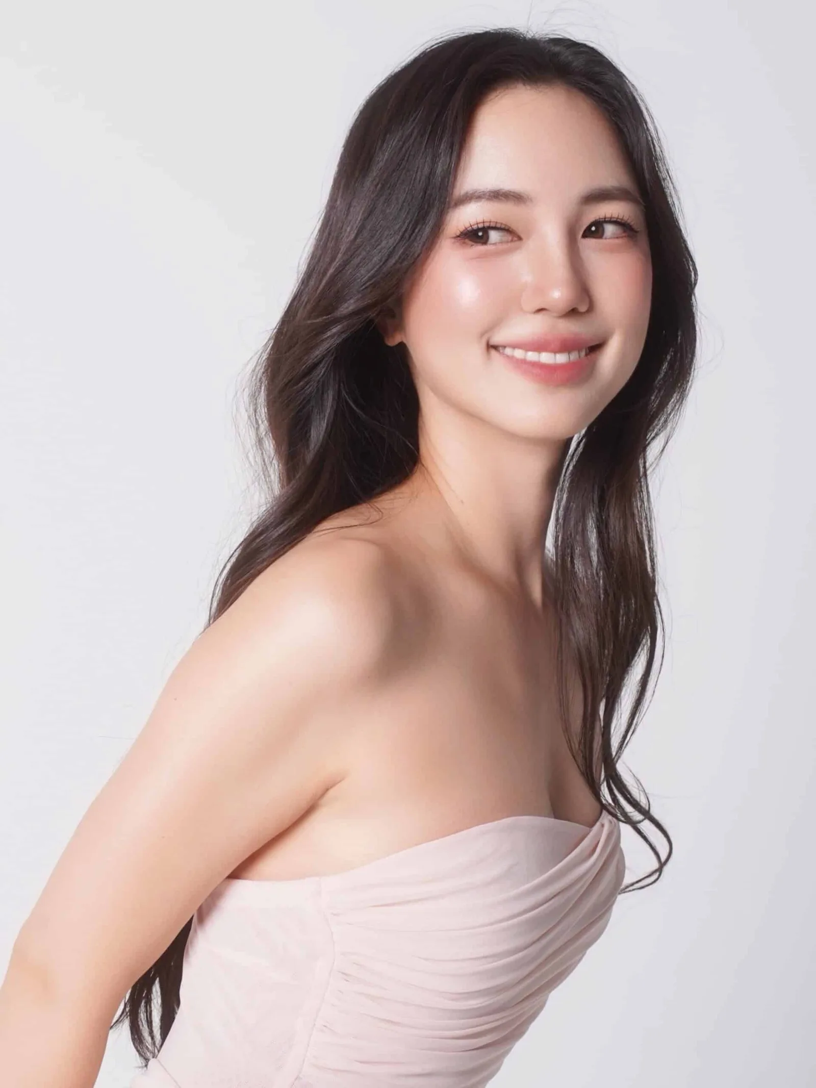 บัว นลินทิพย์